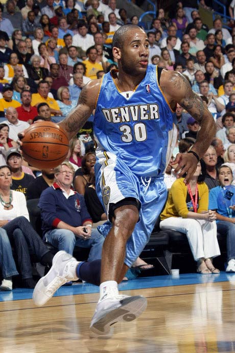 防守失误 防守失误