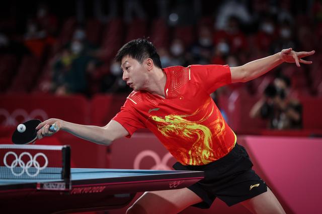 上有着凌驾 上有着凌驾