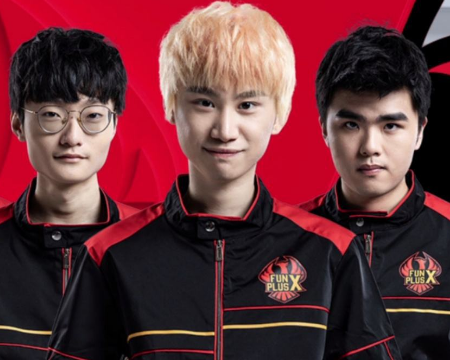 里在中场展 里在中场展