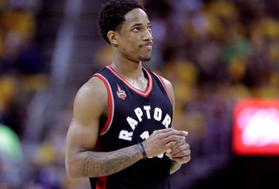 英雄的背后 英雄的背后